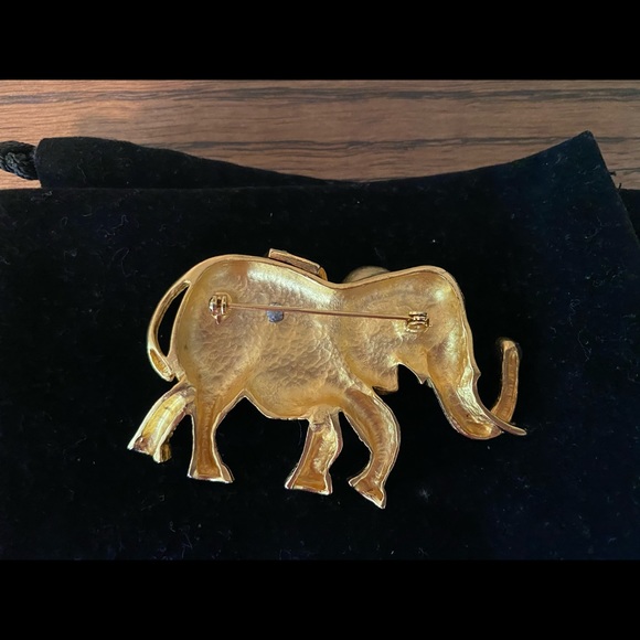 Beautiful vintage elephant brooch - Picture 4 of 4
